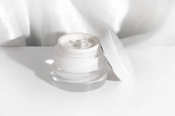 Background Cosmetic Makeup Bottle Lotion Serum Cream Product Beauty Fashion — Stock Fotó
