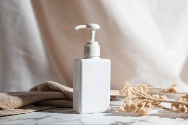 Tıbbi cilt bakımı şişesi kozmetik makyaj tüpü yüz bakımı, yüz temizleyici yüz köpüğü, güzellik sağlık hizmetleri ambalajlama