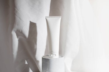 Tıbbi cilt bakımı şişesi kozmetik makyaj tüpü yüz bakımı, yüz temizleyici yüz köpüğü, güzellik sağlık hizmetleri ambalajlama