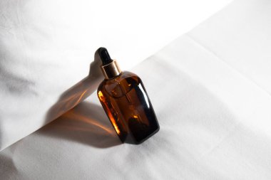 Parfüm, cilt bakımı, makyaj malzemesi makyaj tüpü, yüz temizleme, yüz temizleme köpüğü, güzellik sağlık hizmetleri ambalajı.