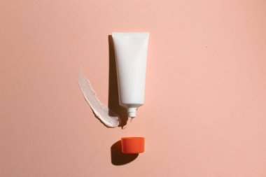 Cilt bakımı şişesi kozmetik makyaj tüpü yüz makyajı, yüz temizleyici köpük, güneş kremi markalaşma paketleme