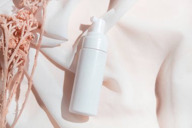 Cilt bakımı şişesi kozmetik makyaj tüpü yüz makyajı, yüz temizleyici köpük, güneş kremi markalaşma paketleme