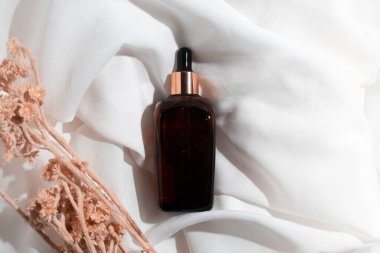 Cilt bakımı serumu düşürücü şişe kozmetik makyaj tüpü yüz bakımı, yüz temizleyici köpük, güneş kremi sağlık paketi.