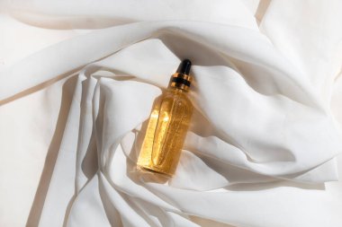 Cilt bakımı serumu düşürücü şişe kozmetik makyaj tüpü yüz bakımı, yüz temizleyici köpük, güneş kremi sağlık paketi.