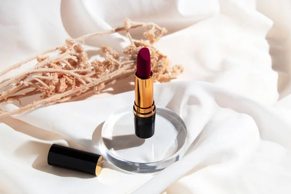 Maqueta Lápiz Labial Rojo Brillo Tubo Cosmético Contenedor Maquillaje Belleza —  Fotos de Stock