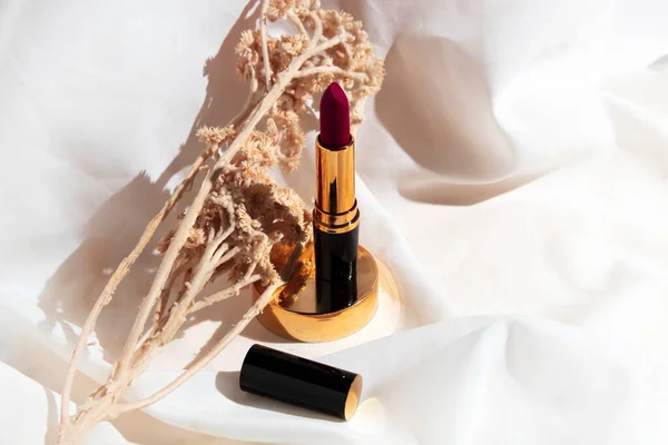 Mockup Von Lippenstift Red Gloss Kosmetikschlauchbehälter Von Beauty Make Gesichtsbehandlung — Stockfoto