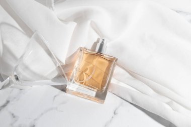 Parfüm, parfüm, cilt bakımı, kozmetik yazları, ürün ambalajlama lüksü.