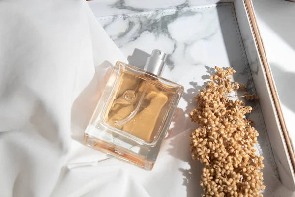 Garrafa Vidro Tubo Mockup Para Perfume Fragrância Cuidados Pele Verão — Fotografia de Stock