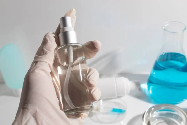 Scientist Hand Mockup Tube Bottle Skin Care Cosmetic Product Branding — Fotografia de Stock