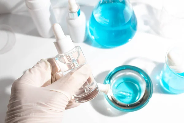Scientist Hand Mockup Tube Bottle Skin Care Cosmetic Product Branding — Stok fotoğraf