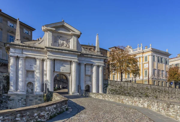 Poarta Medievală San Giacomo Bergamo Italia Noiembrie 2016 — Fotografie, imagine de stoc