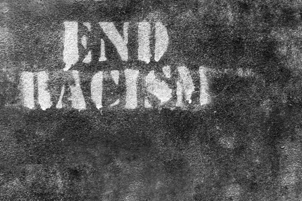 Ende Racismus Auf Balck Wall Ideal Für Konzepte Und Hintergründe — Stockfoto