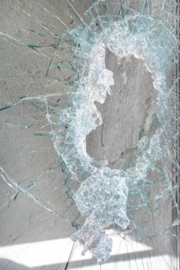 Kırık cam. Vandalizm kavramları ve diğer.