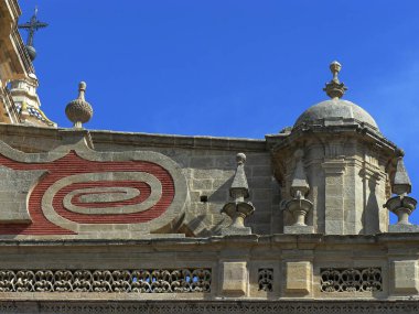Sevilla (İspanya). Seville 'in tarihi merkezinde Kurtarıcı Kilisesi' nin mimari detayları.