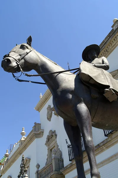 Sevilha Espanha Escultura Equestre Doa Maria Mercedes Borbn Orleans Condessa — Fotografia de Stock