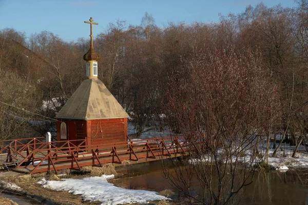 Lázeň Svatý Pramen Řece Pazha Historické Vesnici Radoněž Začátku Jara — Stock fotografie