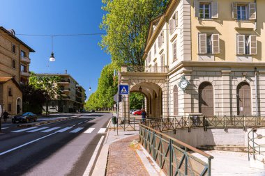 Torino, İtalya. 12 Mayıs 2021. Corso Moncalieri 'deki tarihi binaların manzarası.