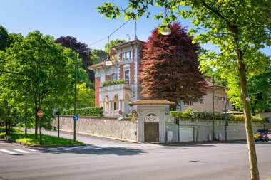 Torino, İtalya. 12 Mayıs 2021. Corso Moncalieri 'deki tarihi binaların manzarası.