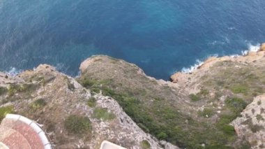 Xabia, Alicante, İspanya 'daki Cap de la Nau' dan insansız hava aracı görüntüleri.
