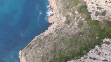Xabia, Alicante, İspanya 'daki Cap de la Nau' dan insansız hava aracı görüntüleri.