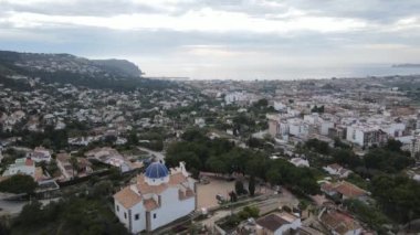 Javea şehrinde bulutlu bir gün, Marina Alta, Alicante, İspanya
