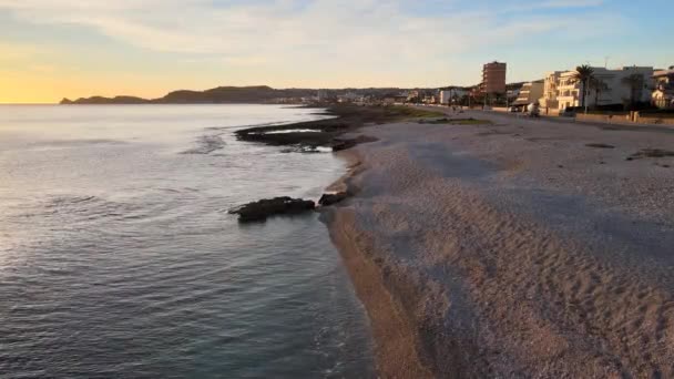 Vista Aérea Playa Del Montaar Javea Alicante Espanha Sol Aparece — Vídeo de Stock