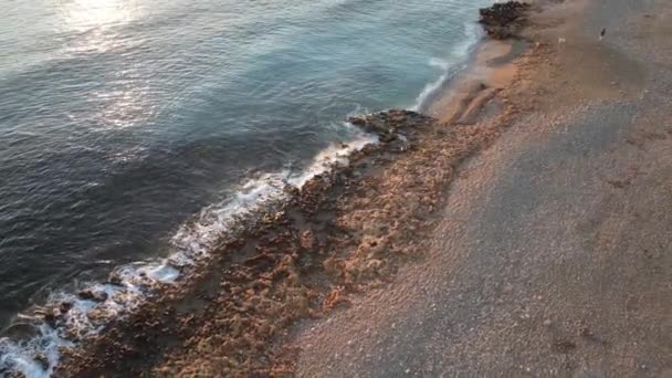 Вид Пляжа Дель Монтаар Хавея Аликанте Испания Солнце Появляется Горизонте — стоковое видео