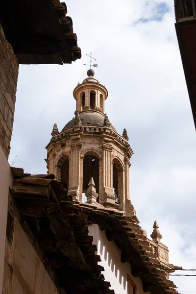 Rubielos de Mora Kilisesi 'nin çan kulesi