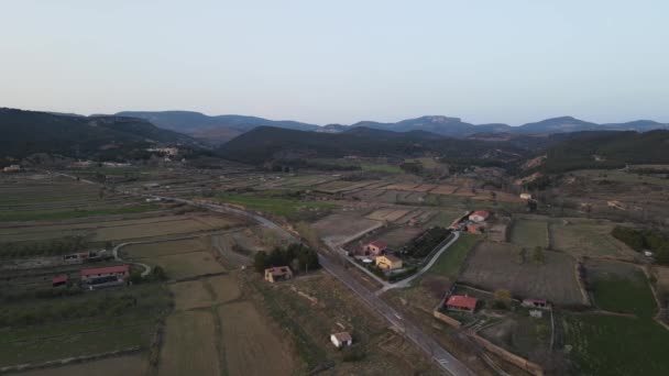 来自西班牙阿拉贡Teruel的Rubielos Mora的空中景观 夕阳西下的时候 鲁比埃罗的小镇上 有人从农村看到了Drone — 图库视频影像