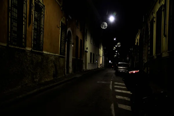 Straat Een Italiaanse Stad Nachts — Stockfoto