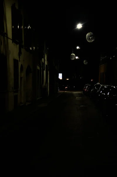 Rua Uma Cidade Italiana Noite — Fotografia de Stock