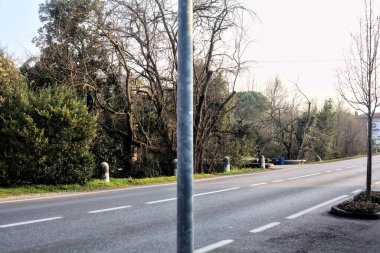 gün batımında kırsal kesimde yol