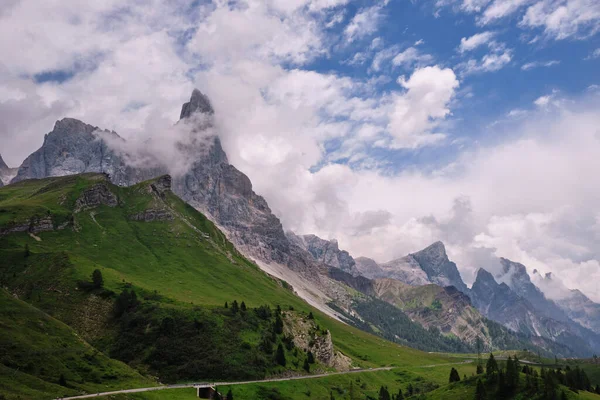 Soluk San Martino Dolomites Trentino Talya Giden Yol — Stok fotoğraf