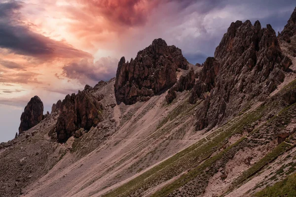 Path Peaks Mountain Complex Catinaccio Dolomites Trentino Alto Adige — Φωτογραφία Αρχείου