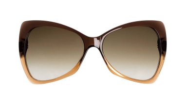 Beyaz arka planda izole edilmiş şeffaf plastik çerçeveli zarif kadın gözlükleri. Ön görünüm.