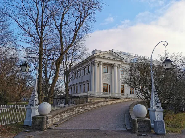 Entrance Paving Stones Elaginoostrovsky Palace Flanked Beautiful Old Lanterns Stone — Stock Photo, Image