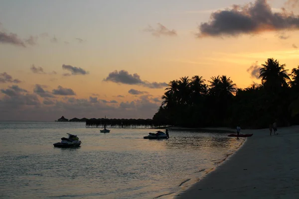 Piękny Zachód Słońca Malediwach Sun Island Resort Spa Biały Piasek — Zdjęcie stockowe