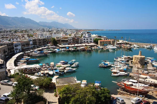Kyrenya Cyprus View Cyrenian Limanı Ndaki Kaleden Nalı Şeklinde Kyrenia — Stok fotoğraf