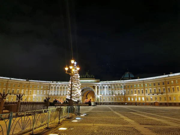 Palace Square Petersburg General Headquarters Beautiful Lantern Natural Spruce Decorated — Stockfoto