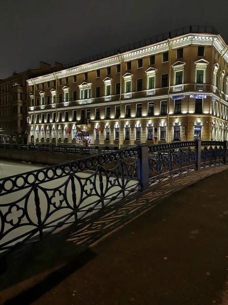 View Blue Bridge Petersburg Moika River Embankment Building Decorated Garlands — Stok fotoğraf