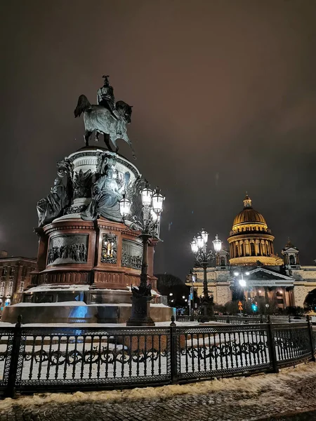 Aziz Petersburg Rusya Eski Bir Çit Güzel Fenerler Isaac Katedrali — Stok fotoğraf