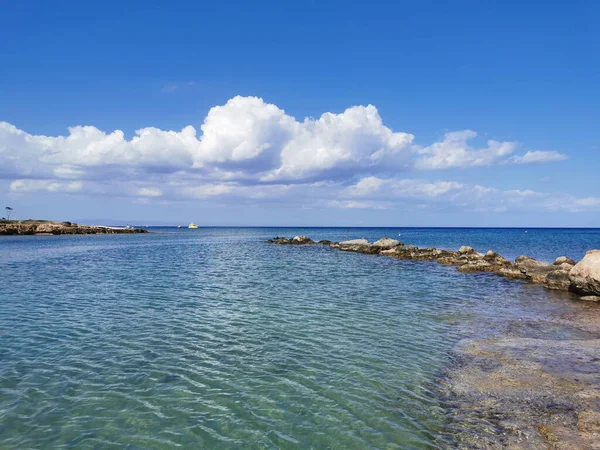 Protaras Zona Famagusta Chipre Cume Pedra Costa Mar Mediterrâneo Contra — Fotografia de Stock