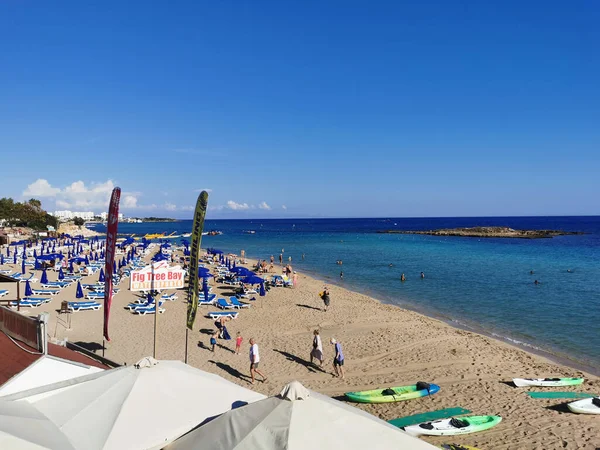 Protaras Pont Observation Sur Les Rives Mer Méditerranée Groupe Personnes — Photo