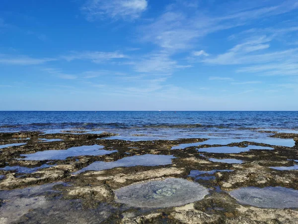 Protaras Zona Famagusta Chipre Larga Lava Endurecida Orilla Del Mar — Foto de Stock