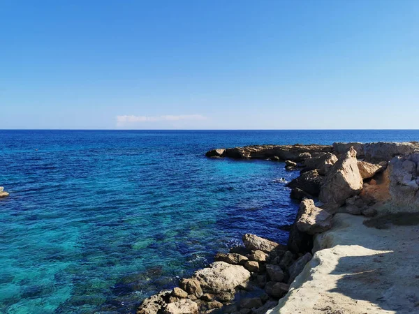 Protaras Chipre Deck Observação Nas Margens Mar Mediterrâneo Onde Grupo — Fotografia de Stock