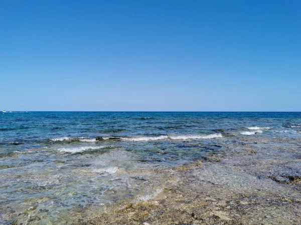 Protaras Zona Famagusta Chipre Costa Mar Mediterrâneo Ondas Águas Claras — Fotografia de Stock