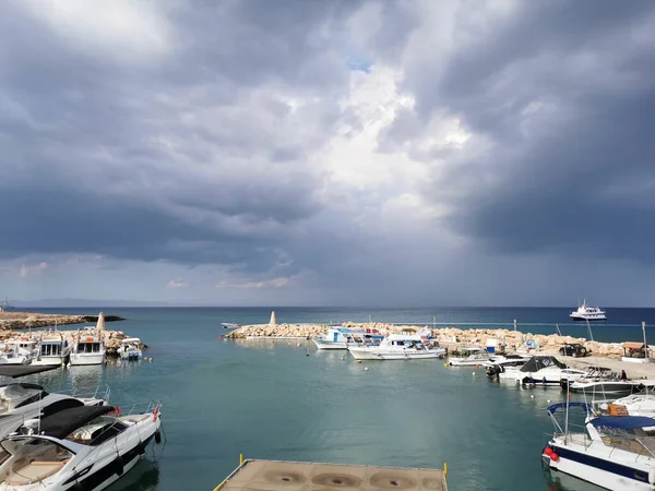Protaras Zona Famagosta Cipro Molo Porto Con Piccole Navi Yacht — Foto Stock