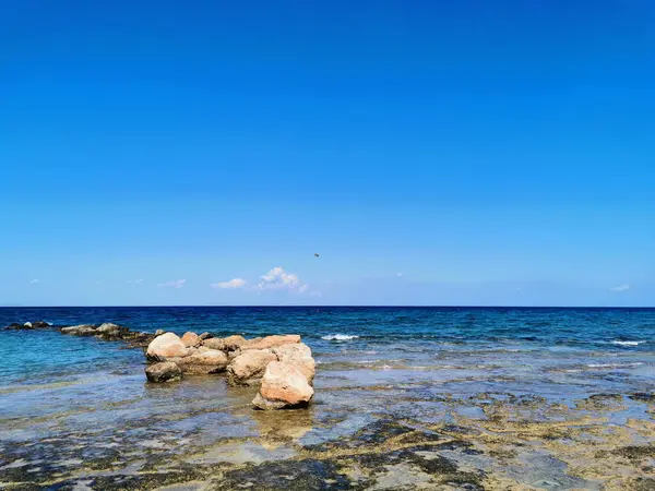 Protaras Famagusta Bölgesi Kıbrıs Akdeniz Kayalık Kıyıları Uzun Sert Lavlar — Stok fotoğraf