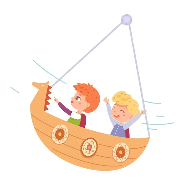 孩子们在游乐园的船上荡秋千。快乐的孩子站在吸引移动的空气矢量插图。在夏季狂欢节或白色背景的集市上玩得开心的男孩 — 图库矢量图片