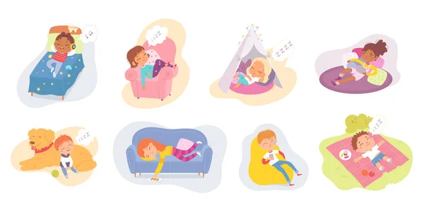 怠惰な子供たち睡眠とリラックスセット、かわいい女の子と男の子横たわっベッド、ソファまたはテントで自宅 — ストックベクタ